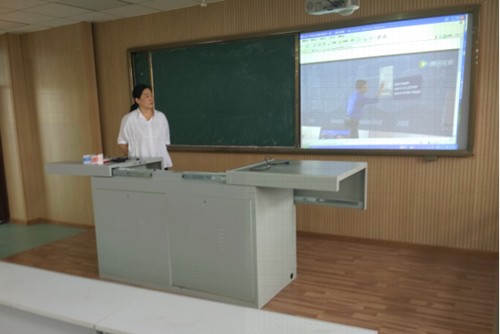 20190605083356206.png