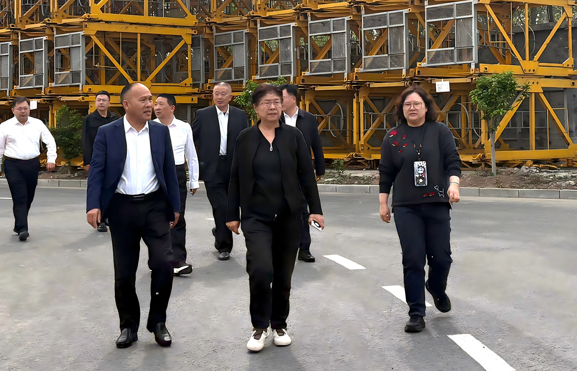 中国基建物资租赁承包协会调研组莅临设备管理球盟会(建设)调研