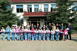 公海赌赌船混凝土公司、合作单位及部分项目经理组建的爱心公益团队开展爱心帮扶捐赠活动