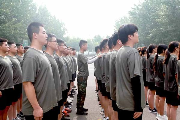 197名应届大学毕11.jpg