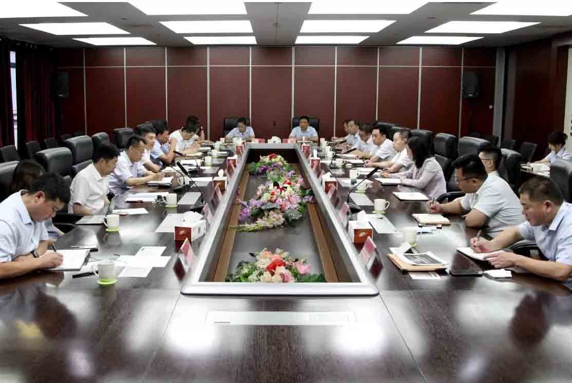 认清经济形势 1.jpg