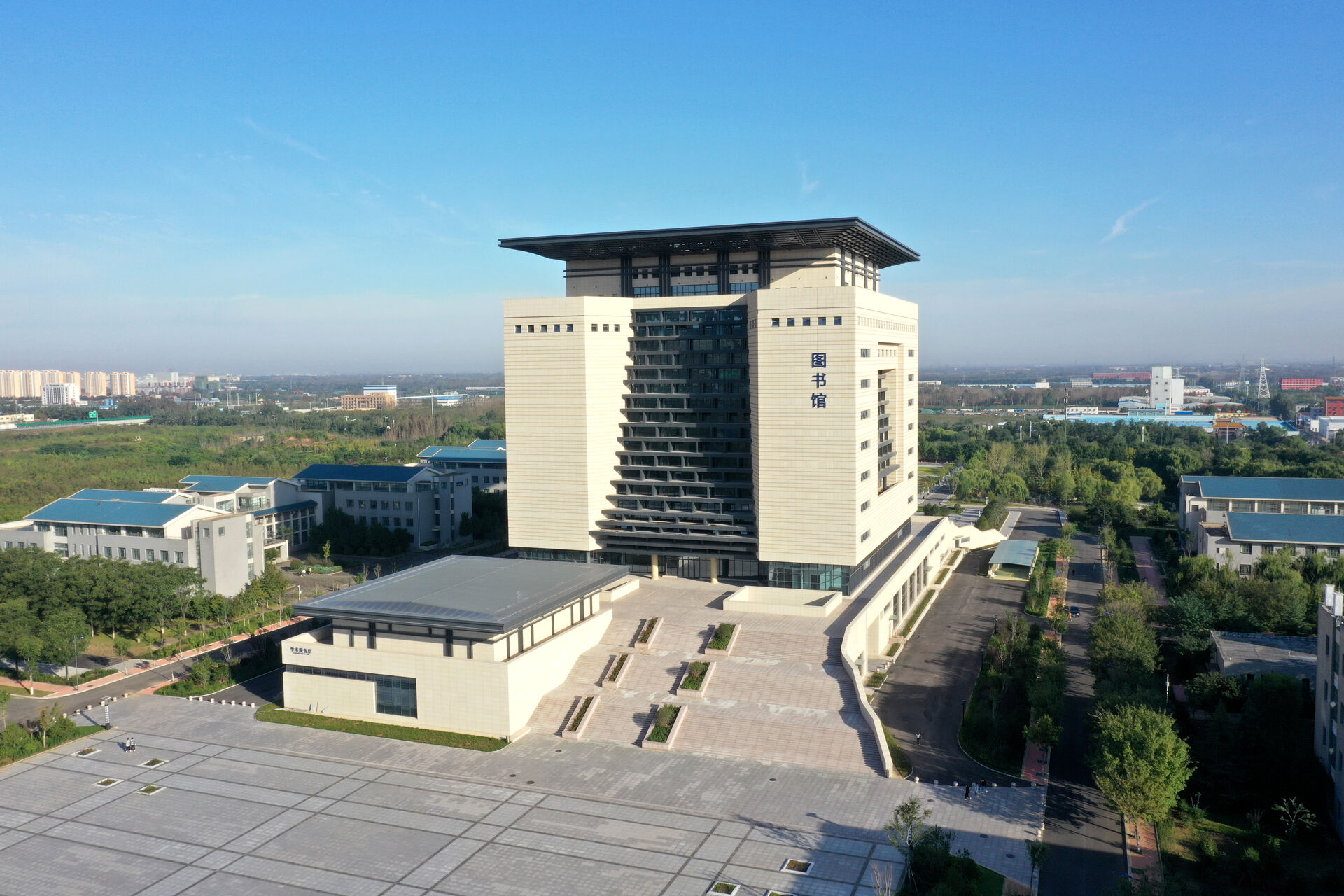 山东财经大学图书馆（2022年度中国建设工程鲁班奖 、2023年度中国安装之星）