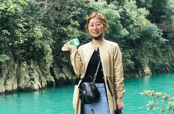 巾帼迎春绽芳华——访公海彩船集团 2022 年度“三八红旗手”邵霞