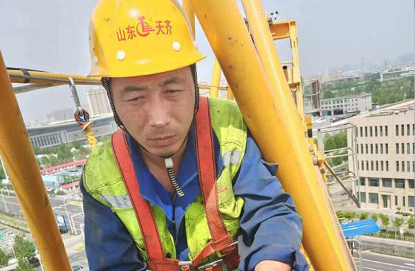 弘扬工匠精神 绽放人生华彩——访公海彩船集团2022年度“公海彩船工匠”荣誉获得者  孙运功