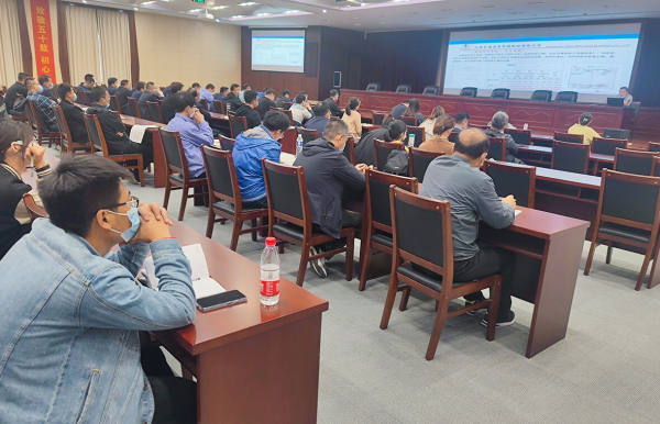 公司组织合同造价标杆项目观摩交流会议