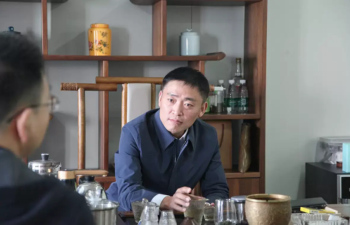 何晋波.JPG