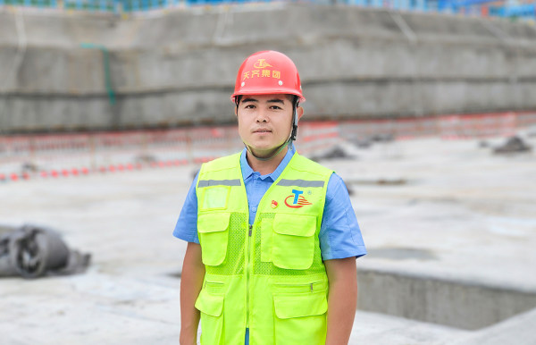 奋进新征程 建功新时代——访公海赌赌船集团2023年度“优秀**员”韩浩
