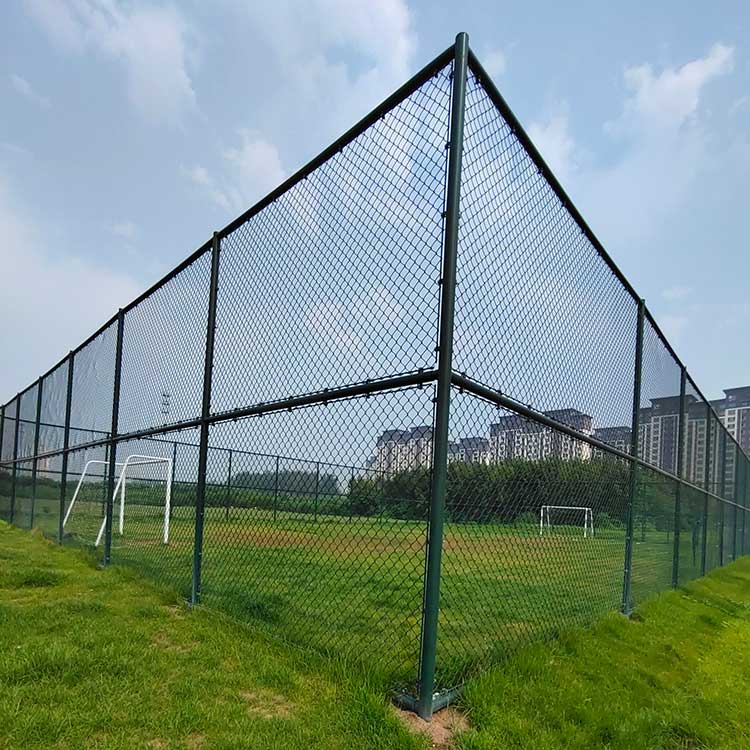 体育场围栏