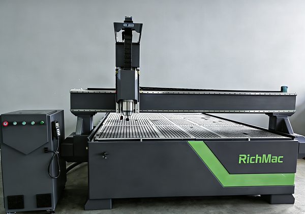 ROUTEUR CNC 3D POUR BOIS D'ENTRÉE DE GAMME MCHINE (5)
