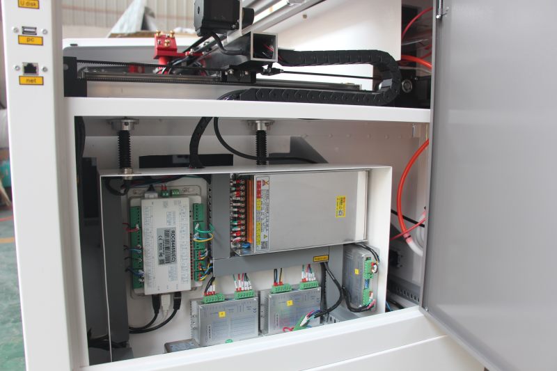 BOÎTIER ÉLECTRIQUE DE Machine de gravure et de découpe laser Co2
