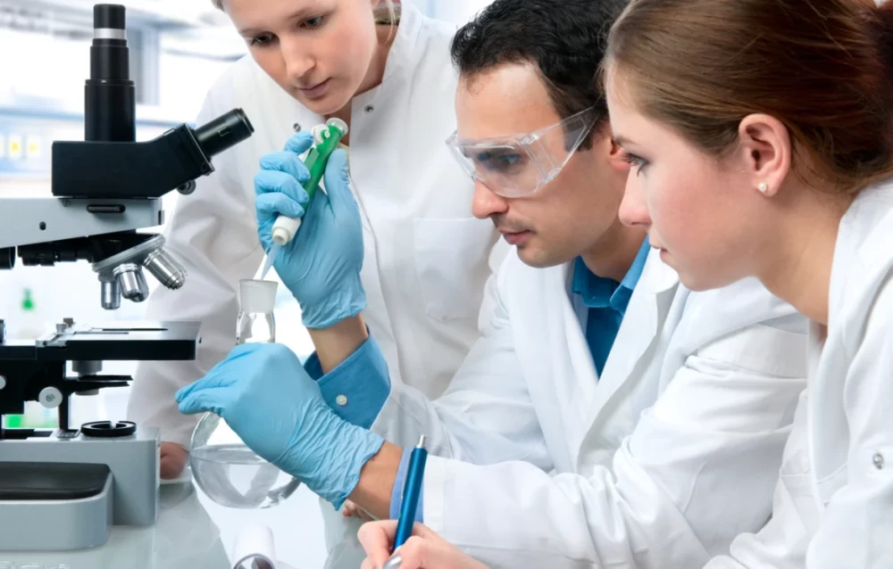 Equipe Química Veterana com Serviço Completo