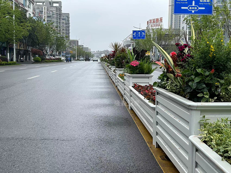 上饶市广丰区铝合金花箱工程