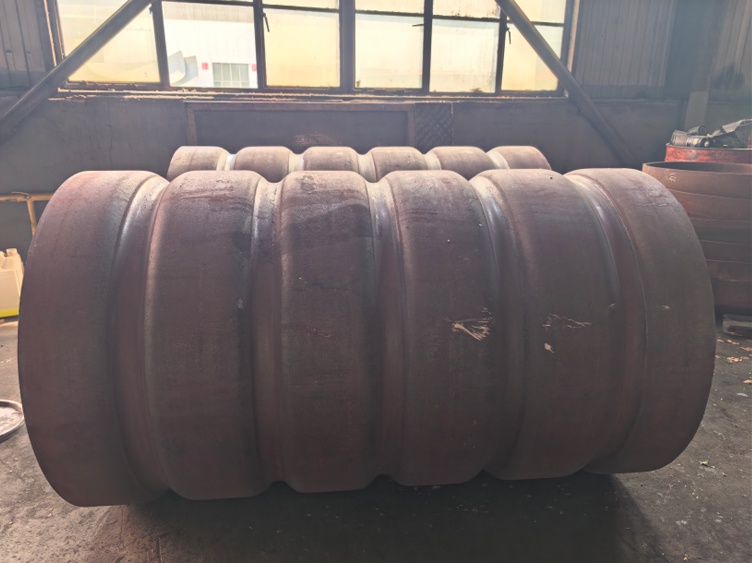 锅炉波形炉胆