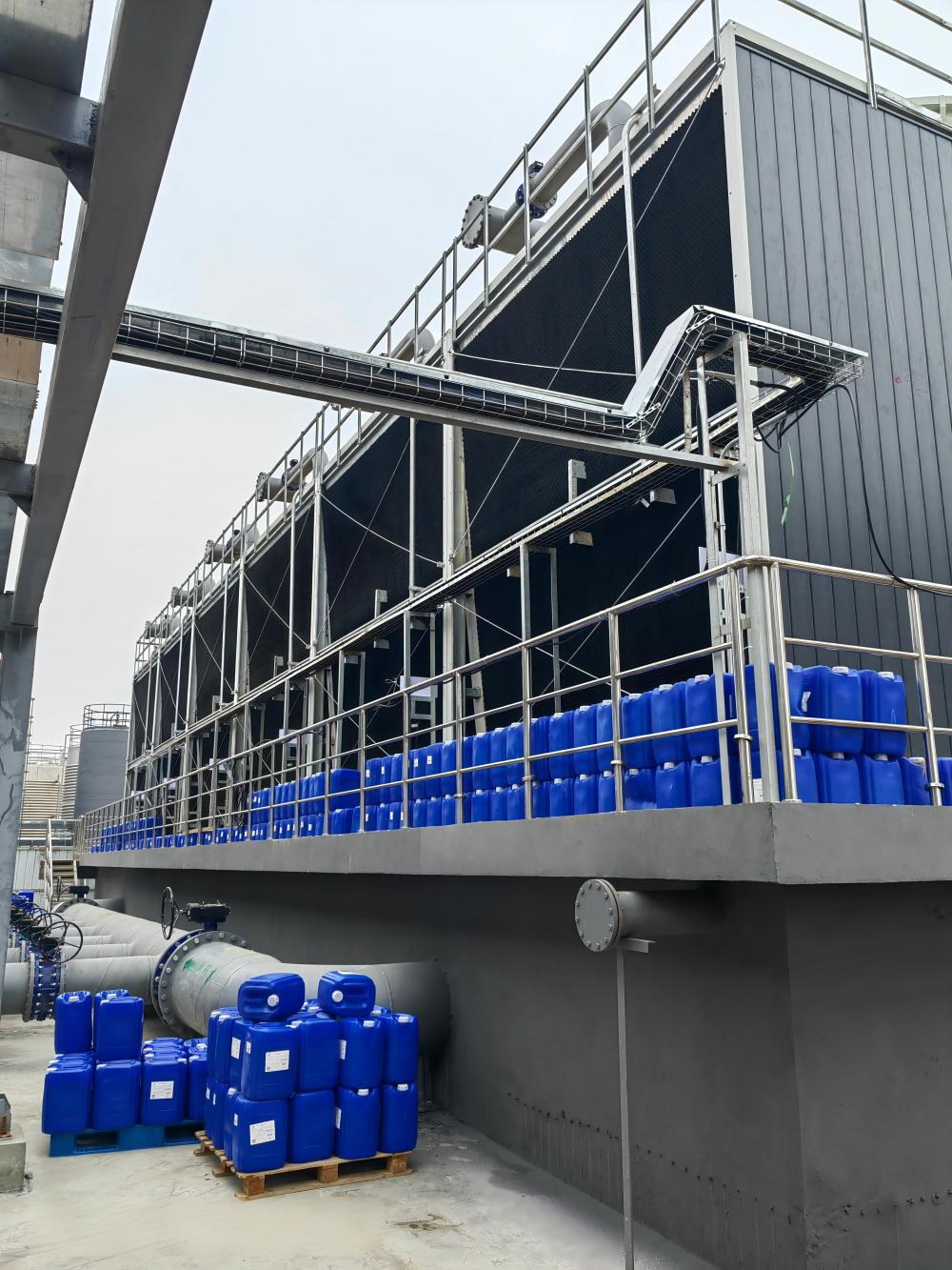 Биоциды/альгициды и средства для удаления слизистых отложений