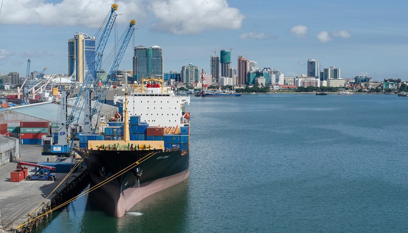Russian freight forwarders play an indispensable role in international trade Russian freight forwarders play an indispensable role in international trade