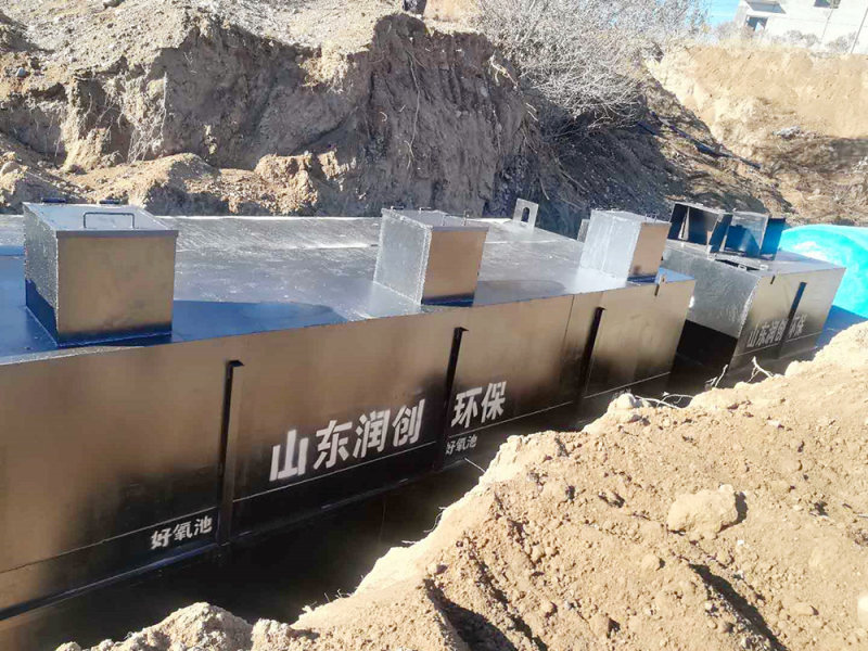 一体化污水处理设备安装现场