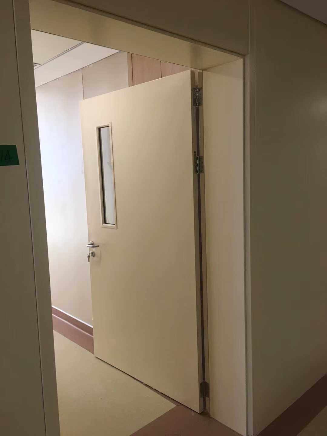病房门