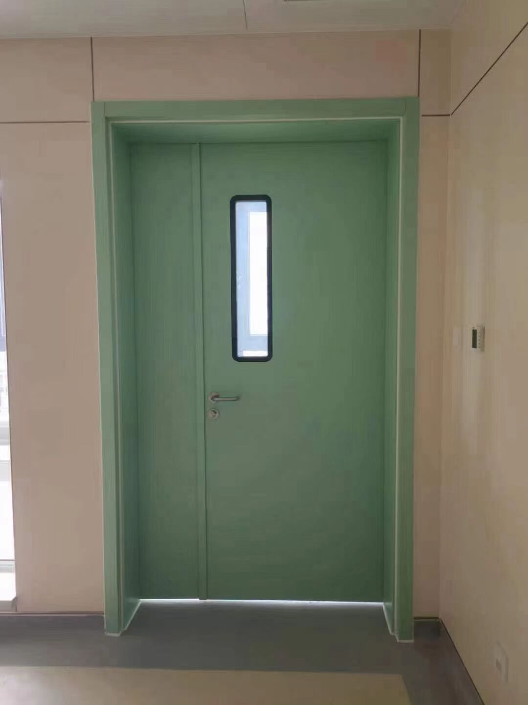 钢质门