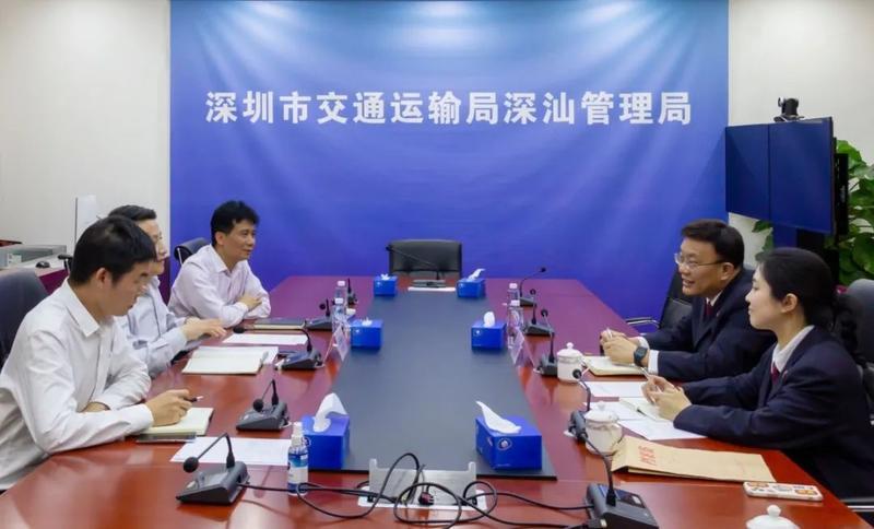 1792378272970638584792596480.jpg 我为群众办实事丨关注“脚下安全”,高效整治问题井盖