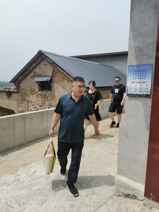 lADPD2sQv18d6SfNDkDNCrA_2736_3648.jpg_720x720q90g.