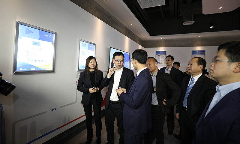 領(lǐng)導(dǎo)視察