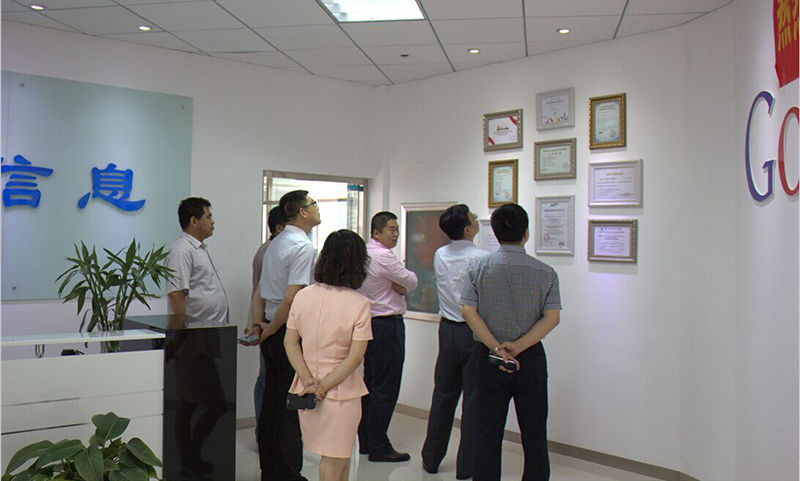 領(lǐng)導(dǎo)視察