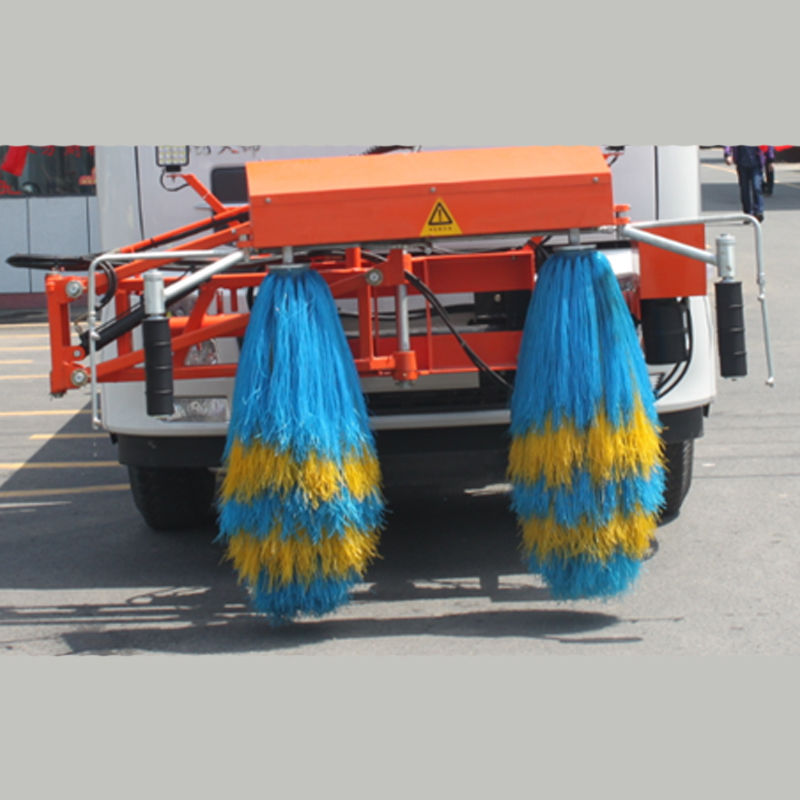 护栏清洗车优势