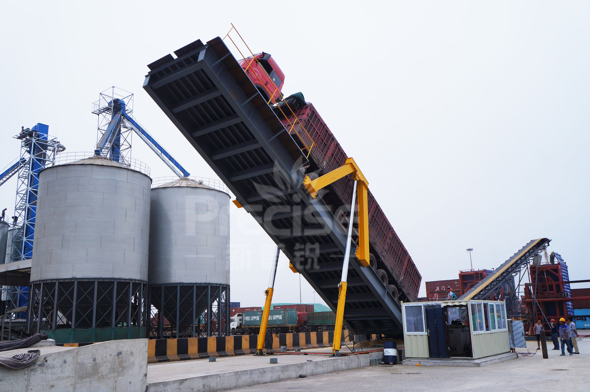 港口物流行业“散改集”