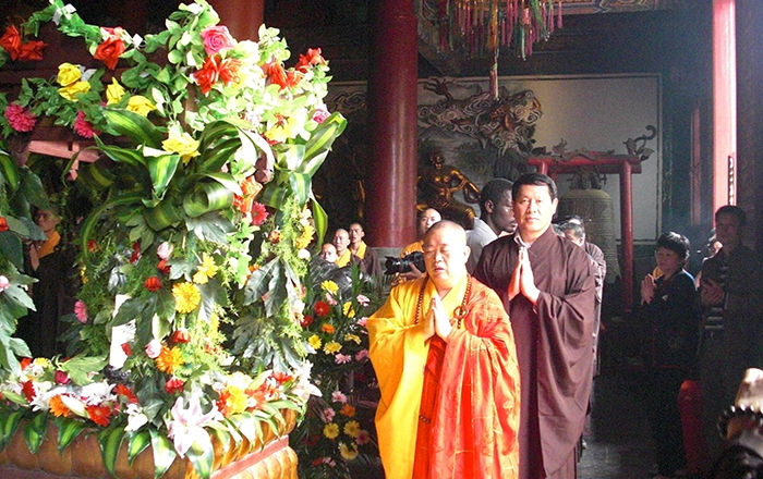 释永信方丈与关源新老师合影