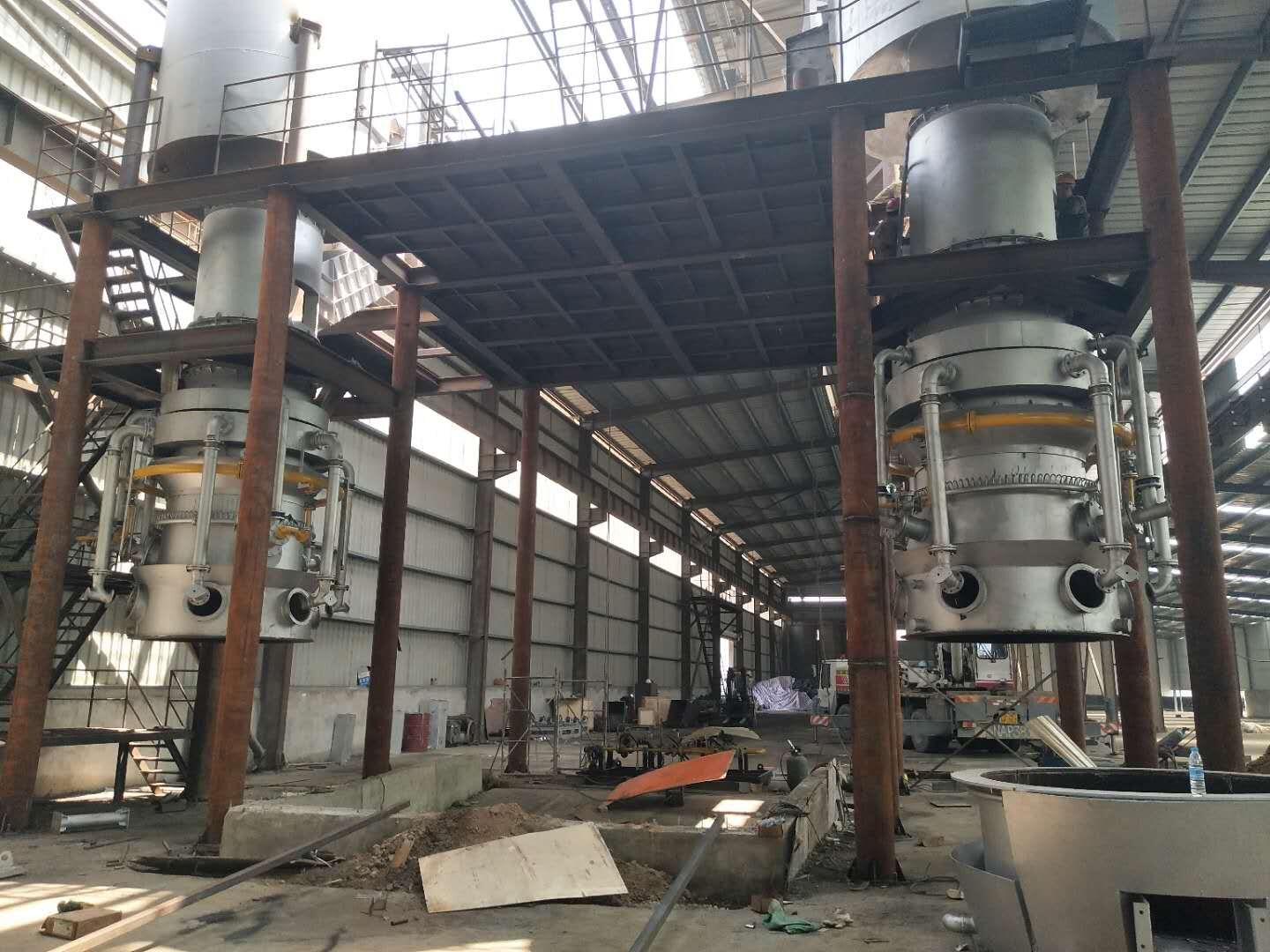 陕西熔铝炉施工现场