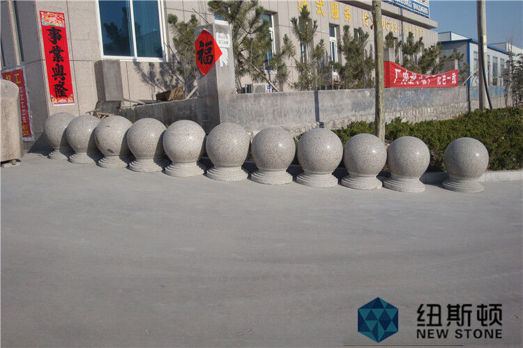 五莲红带底座石球