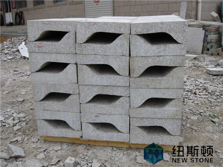 五莲花异形路沿石