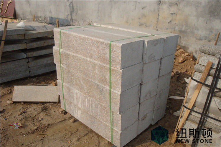 五莲红光面路沿石