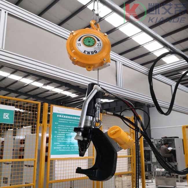 Self-piercing Riveting Machine