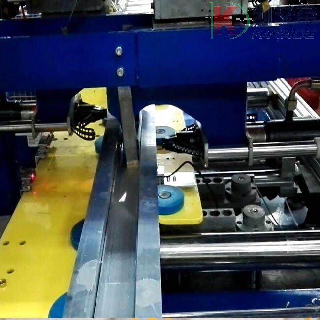 Self-piercing Riveting Machine