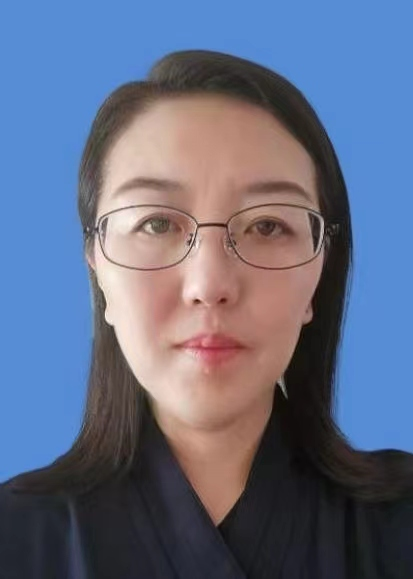 张颖.png