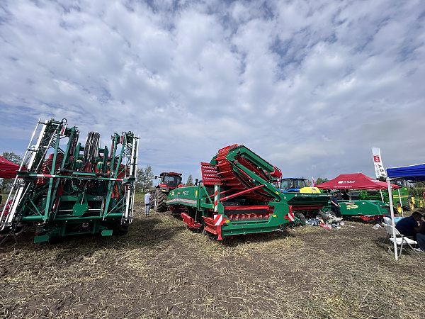 2024年中国马铃薯标准化生产研讨会暨第五届久恩农业田间开放日盛大开幕 2024年中国马铃薯标准化生产研讨会暨第五届久恩农业田间开放日盛大开幕