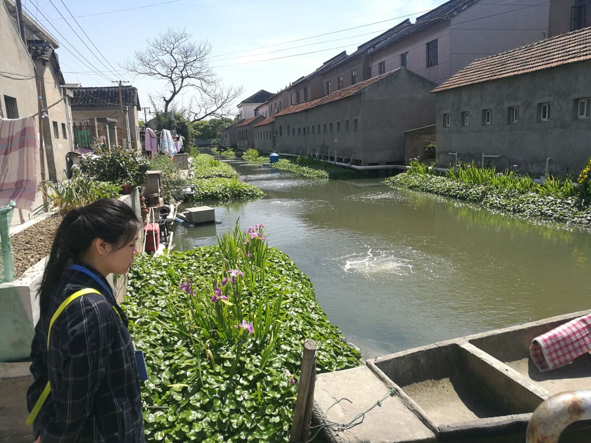 阮家浜水域張家港市水利局局長(zhǎng)一行考察我公司項(xiàng)目-碩亞環(huán)保
