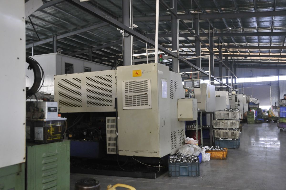 13.数控车床CNC lathe.JPG