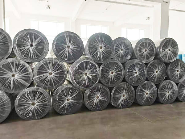 防紫外线的非织造织物