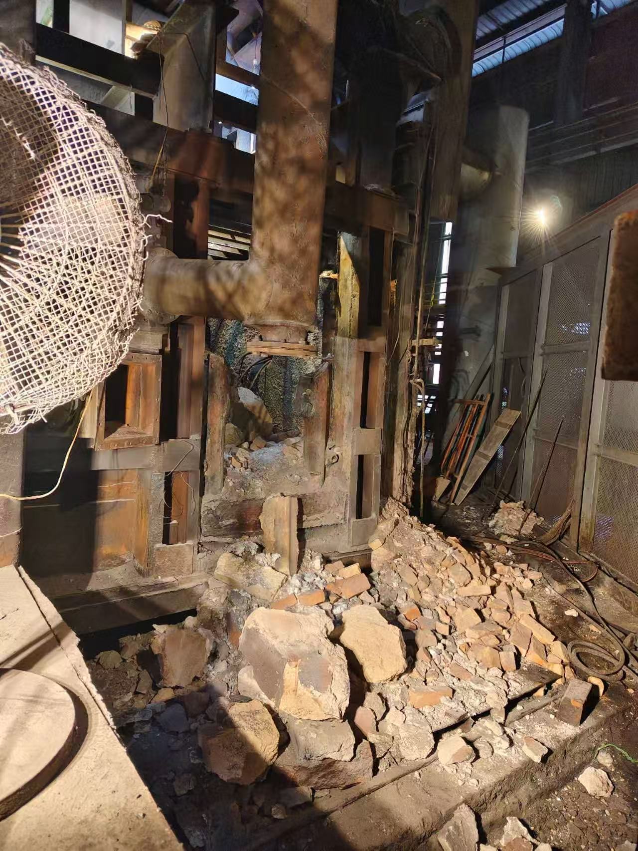 轧钢加热炉大修现场