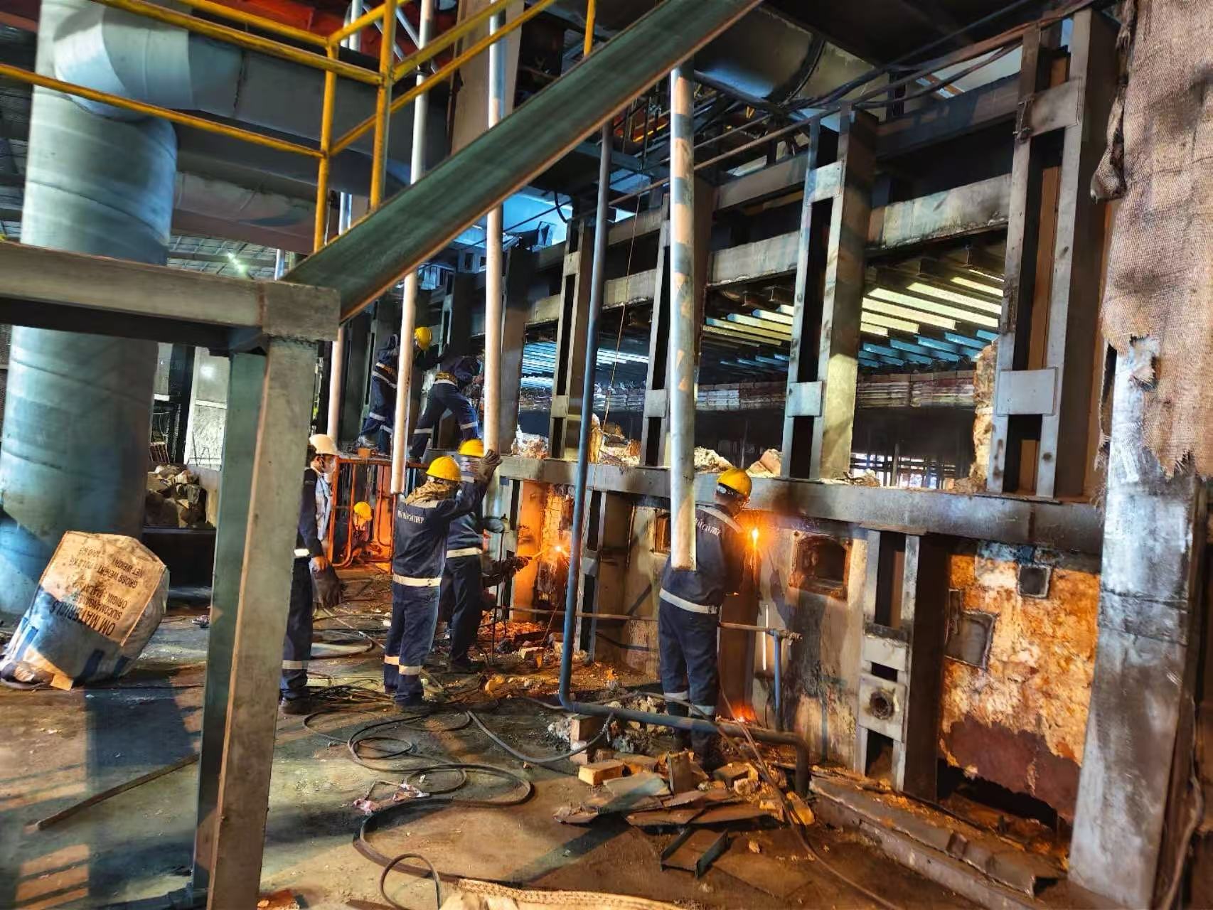 轧钢加热炉大修现场