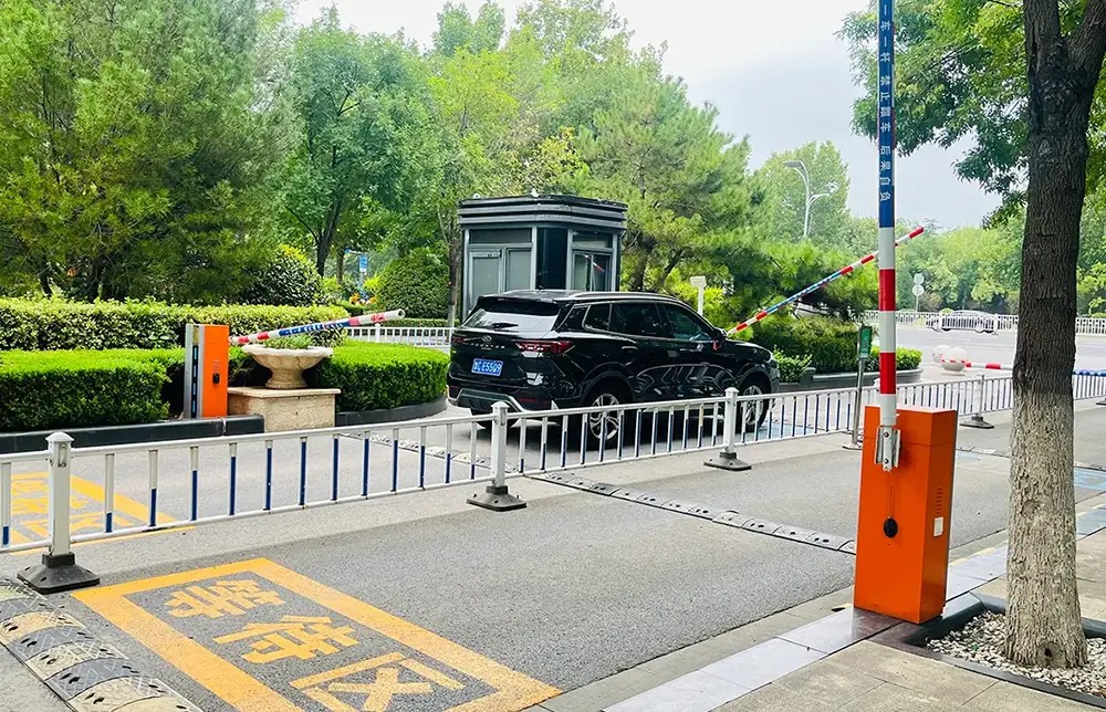 配图2 天齐佰川物业“向细节要效益 以匠心提品质”专题报道(一) 颐和大厦物业服务中心多措并举推进降本创效