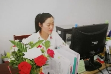 施工一线绽芳华  ———访淄博区域总部田家海项目公司出纳员　田津铭