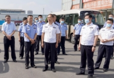 山东省公安厅研究室主任滕世雷、一级调研员王永青一行到天齐汽车博览园调研指导