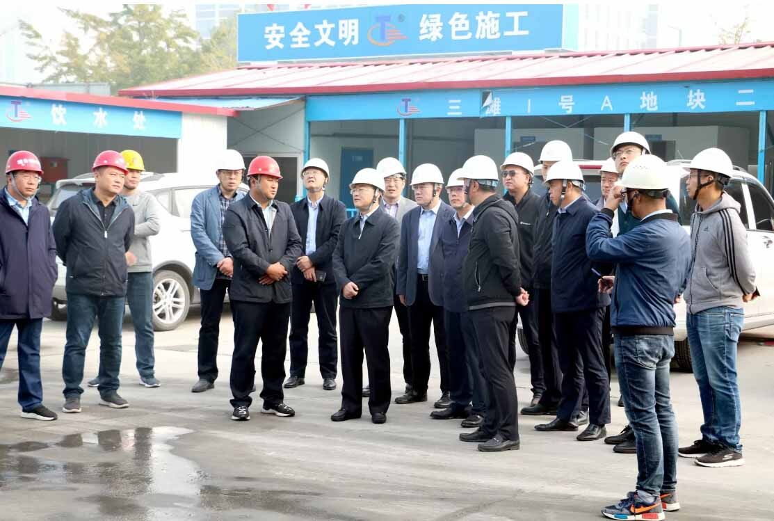 李波一行1.jpg 李波一行1.jpg