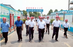 山东省人大常委会安全生产执法检查组到公司施工的齐韵大厦项目检查指导