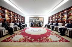 天元建设集团董事长、党委书记张桂玉一行来公司交流