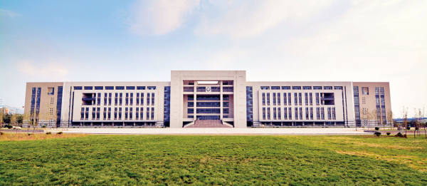 济南工程职业手艺学院综合楼（2014年度中国建设工程鲁班奖）