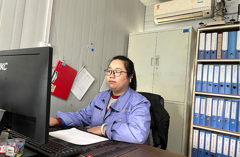 巾帼迎春绽芳华——访天齐集团 2022 年度“三八红旗手”  胡淑霞